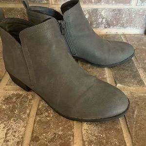 Sun & Stone Gray Ankle Boots